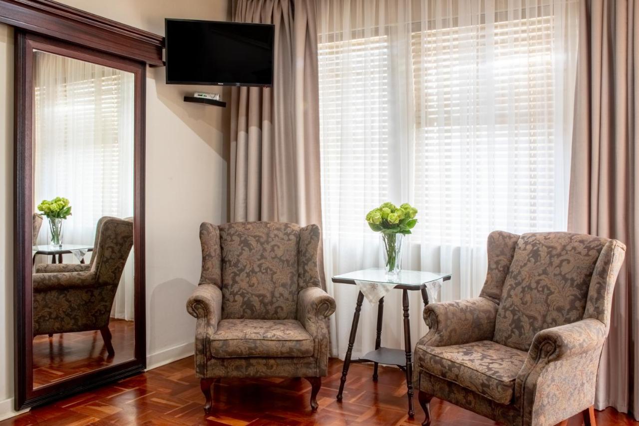 Adato Guesthouse Почефструм Экстерьер фото