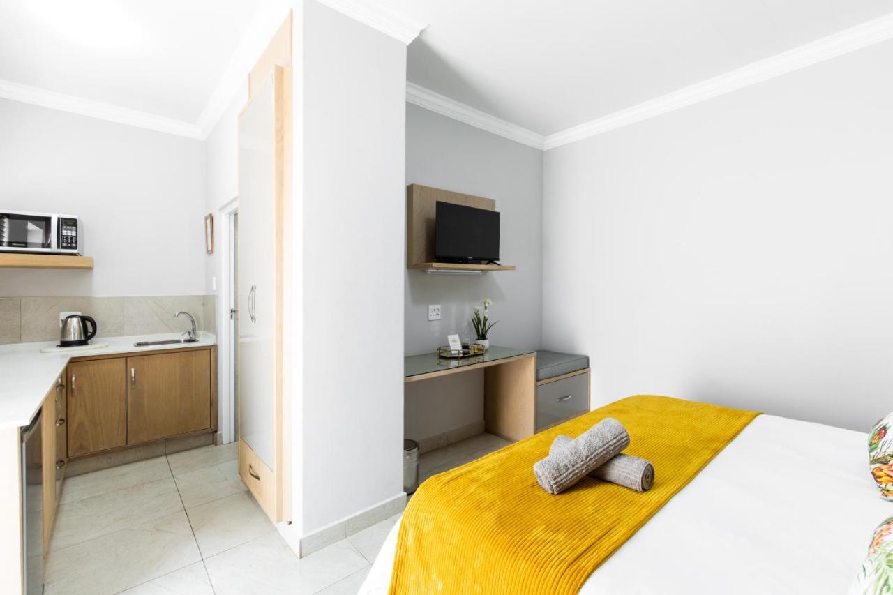 Adato Guesthouse Почефструм Экстерьер фото
